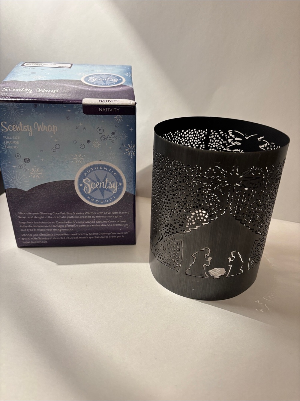 Scentsy Black Nativity Lantern Wrap